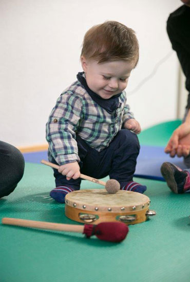Knd-mit-Trommel_web-.jpg